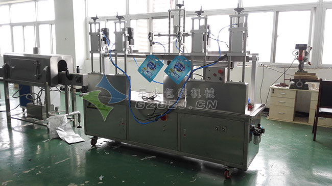 沙司番茄醬包裝機(自立袋、吸嘴袋)整機展示